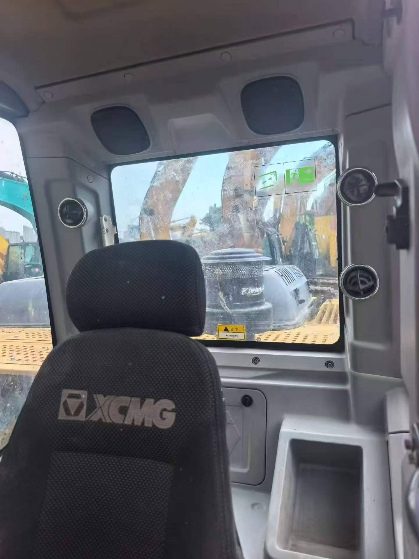 Buy XCMG XE215 Used Excavator / 8 Buy XCMG XE215 Used Excavator / 8