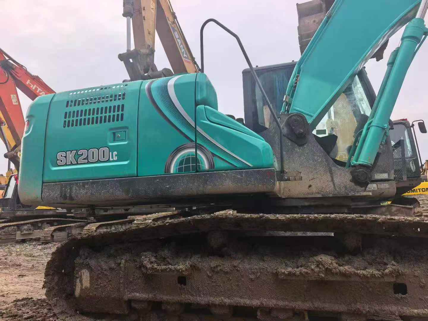 Buy Kobelco SK200-10 Used Excavator / 7