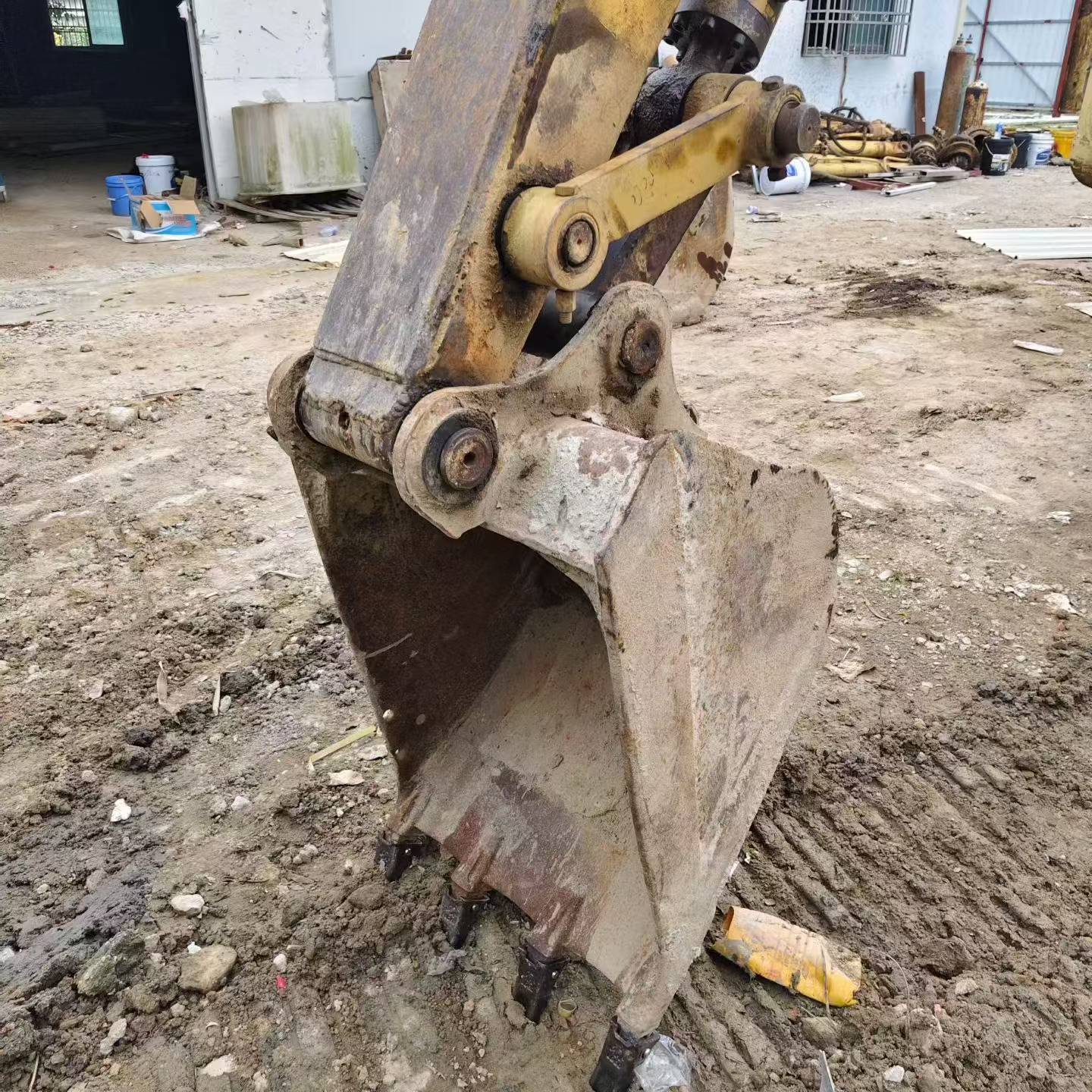 Buy Komatsu PC60-6 Used Excavator / 3 Buy Komatsu PC60-6 Used Excavator / 3