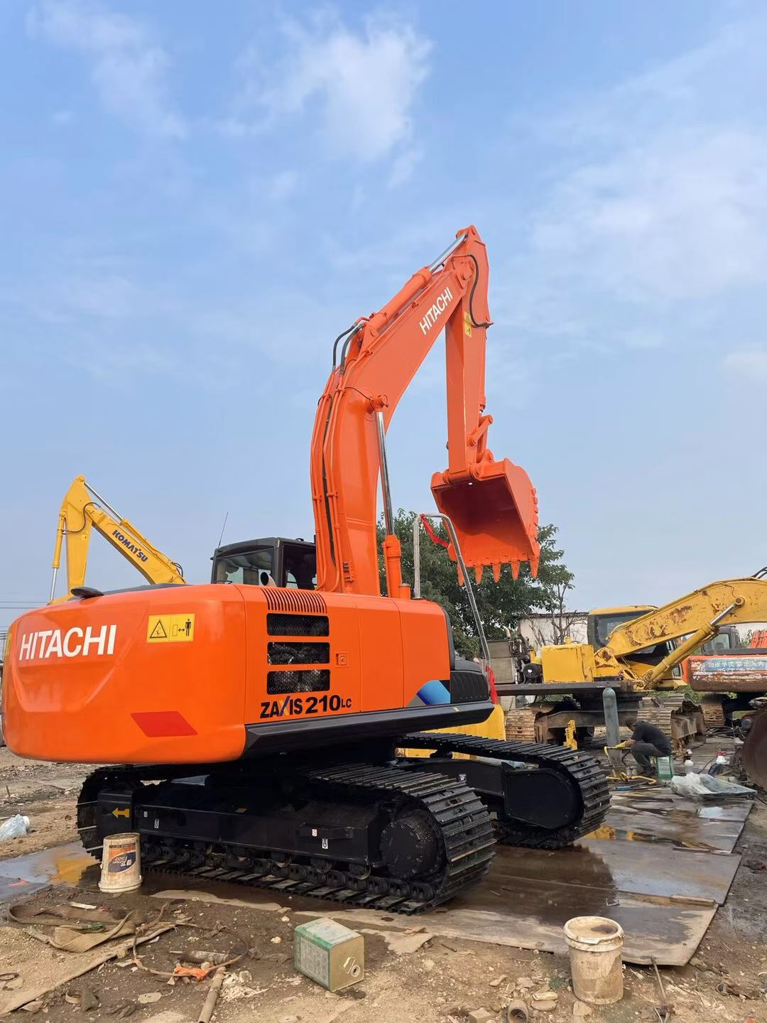 Buy Hitachi EX210-5 Used Excavator / 2 Buy Hitachi EX210-5 Used Excavator / 2