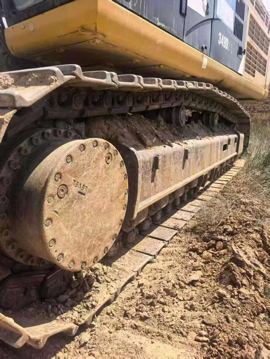 Buy Caterpillar 349E Used Excavator / 1