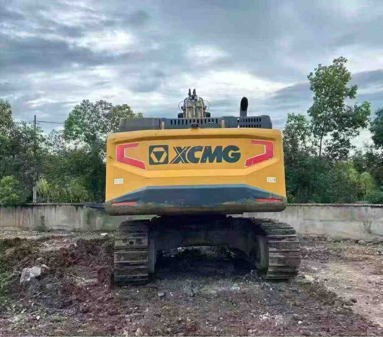 Buy XCMG XE60 Used Excavator / 3 Buy XCMG XE60 Used Excavator / 3