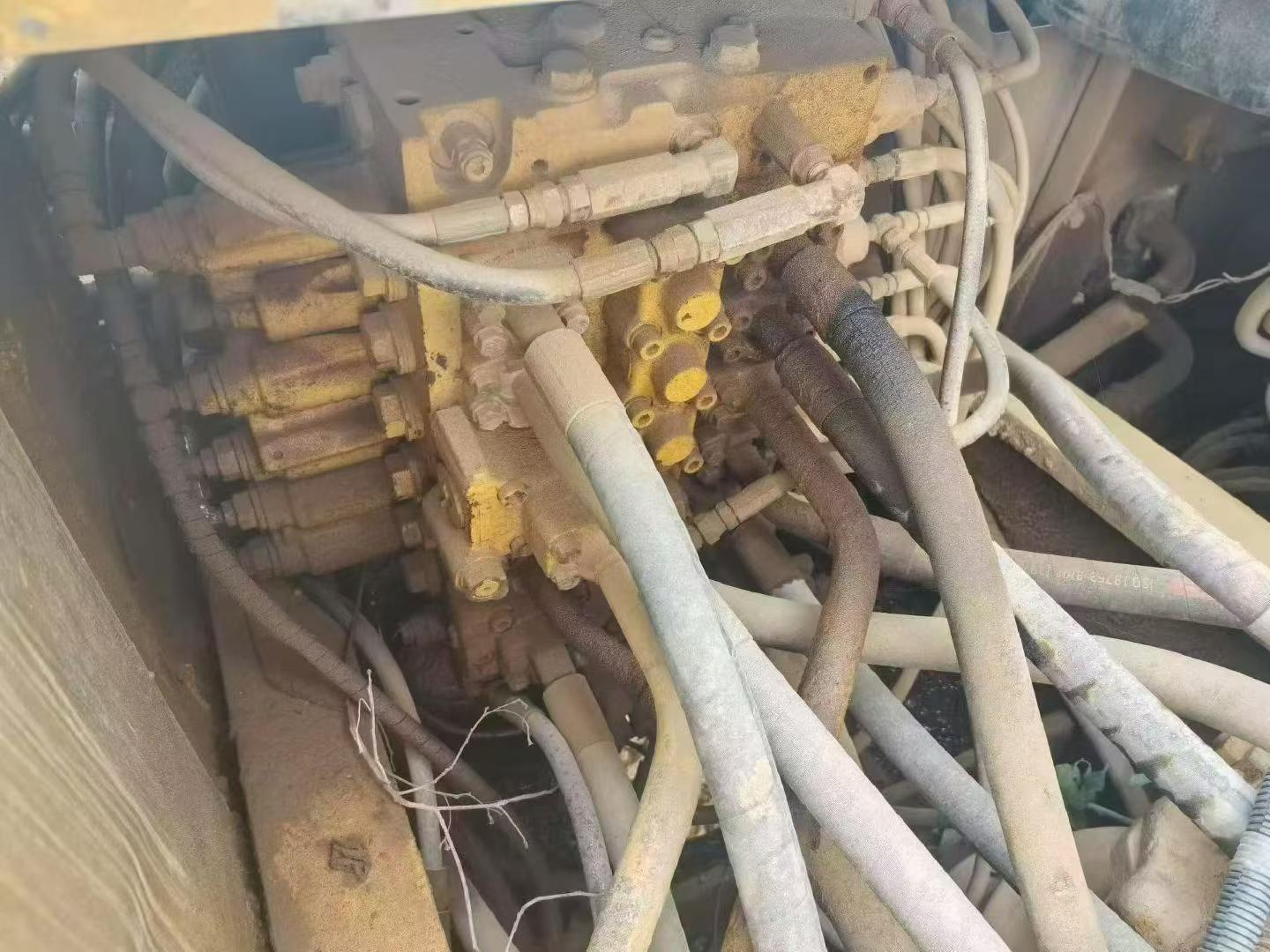Buy Komatsu PC200-7 Used Excavator / 6 Buy Komatsu PC200-7 Used Excavator / 6