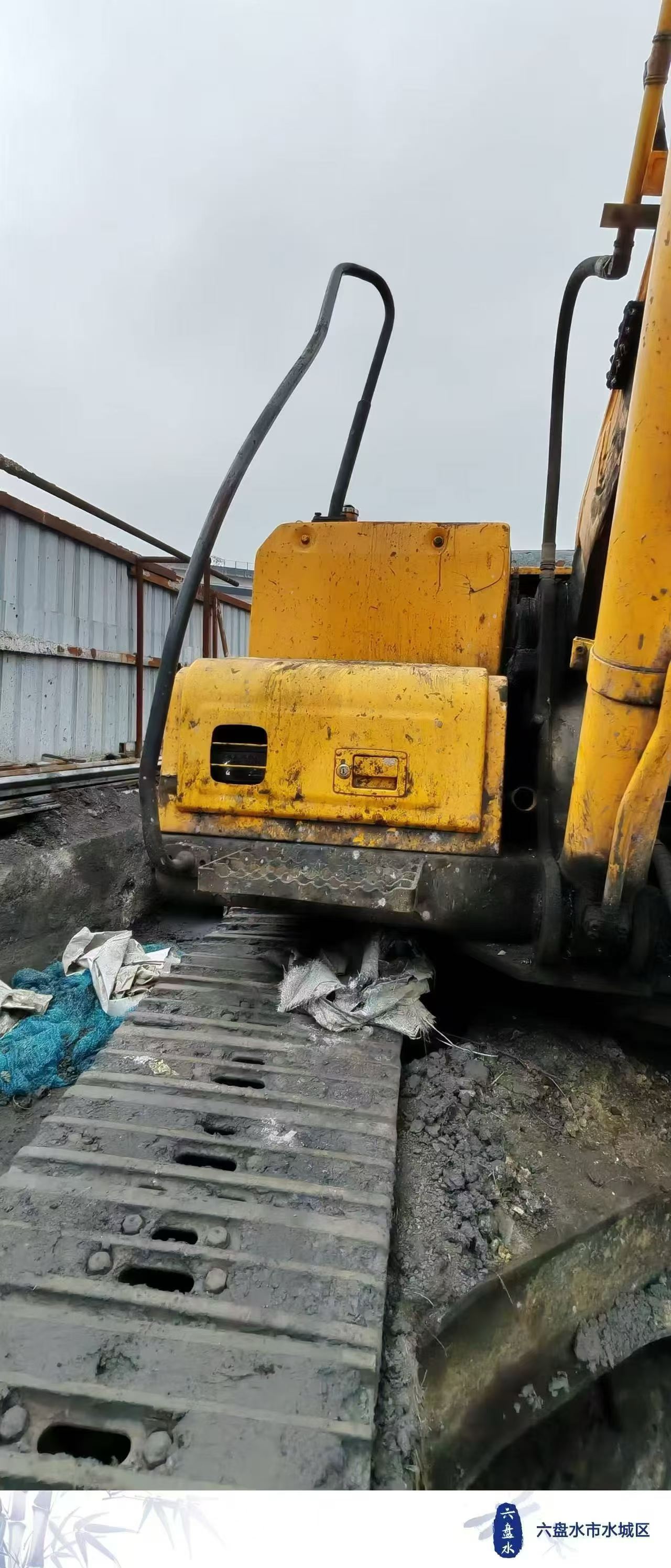Buy Hyundai R215-7 Used Excavator / 1
