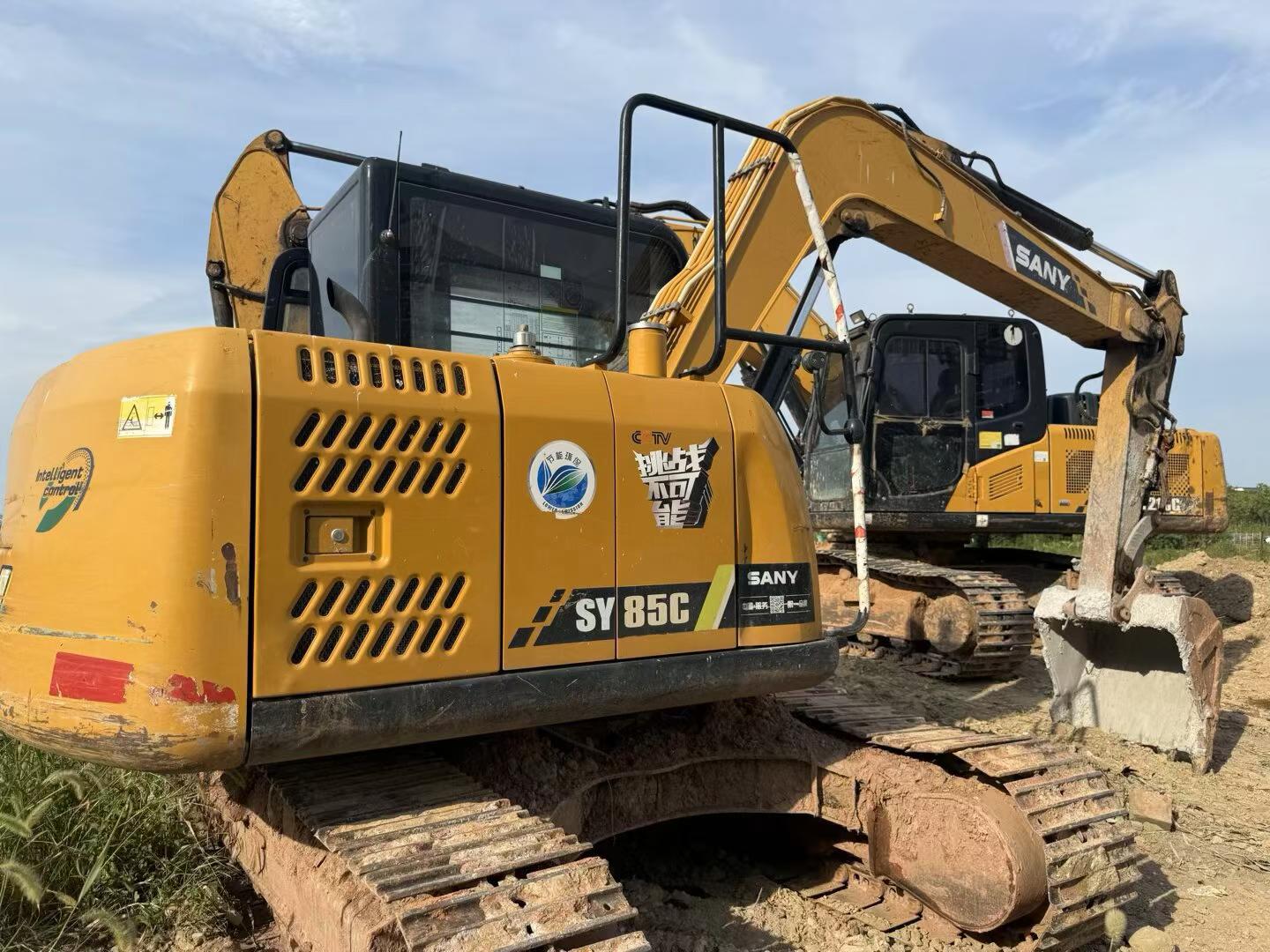 Buy Sany SY75 Used Excavator / 1