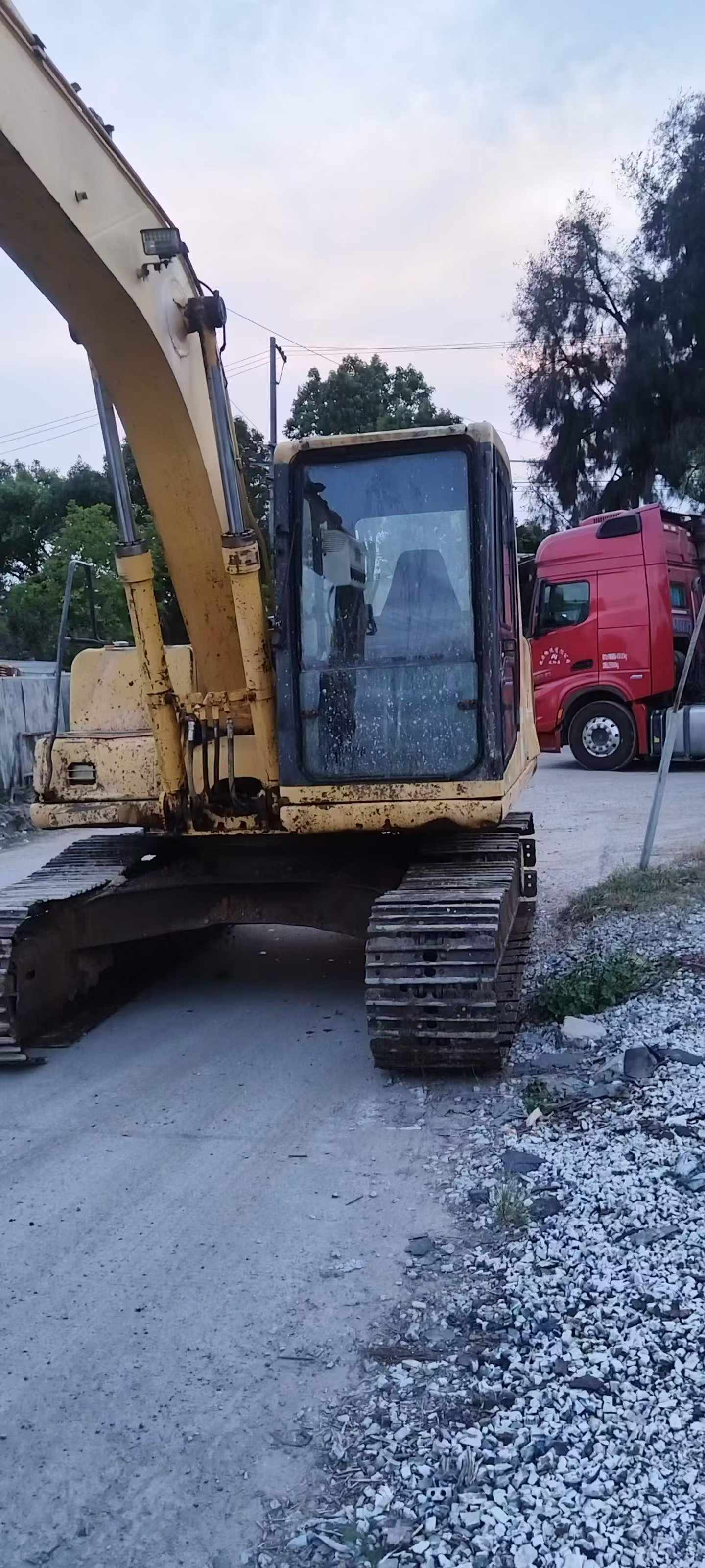 Buy Komatsu PC120-6 Used Excavator / 7
