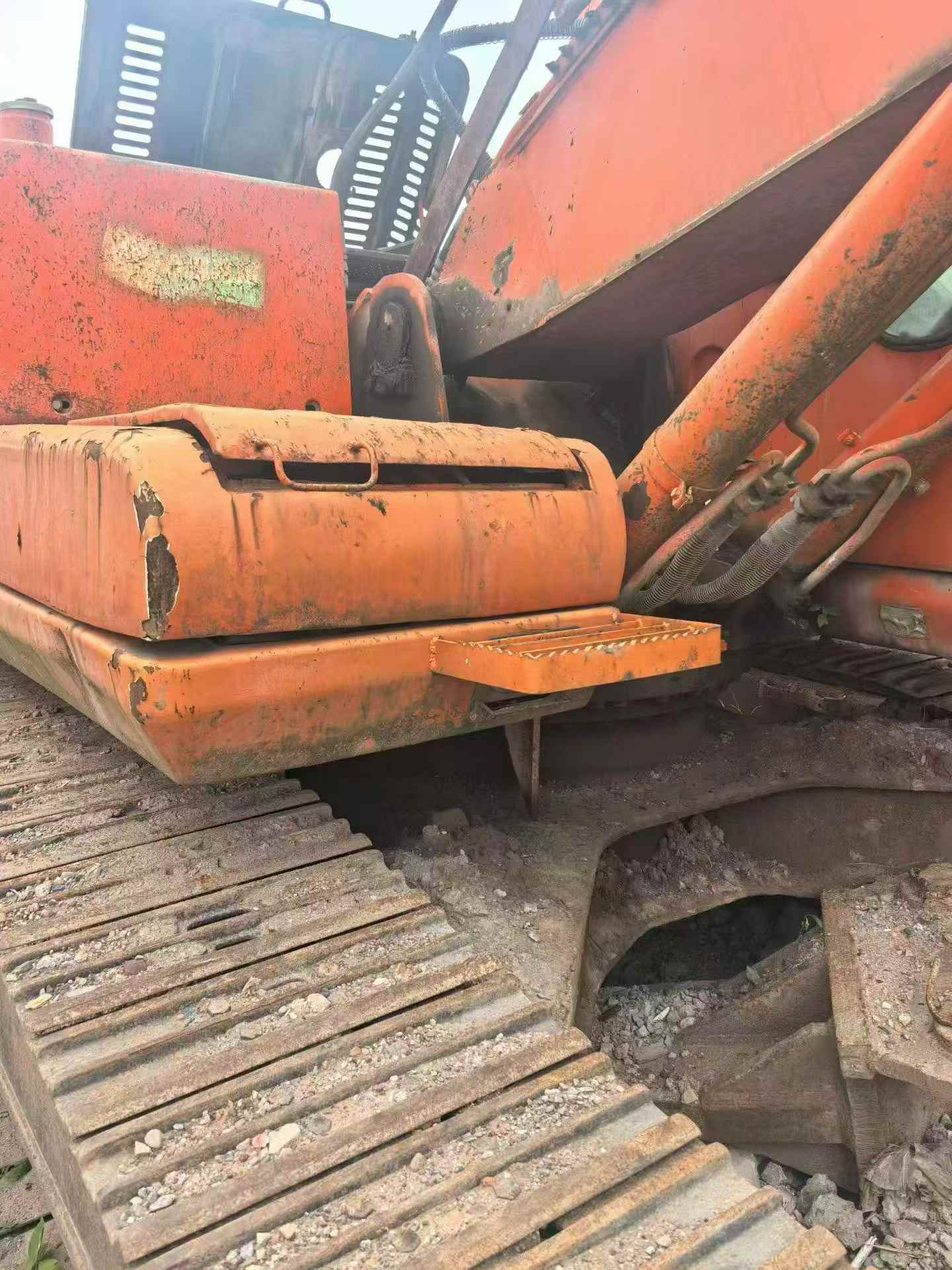 Buy Doosan S225 Used Excavator / 2 Buy Doosan S225 Used Excavator / 2