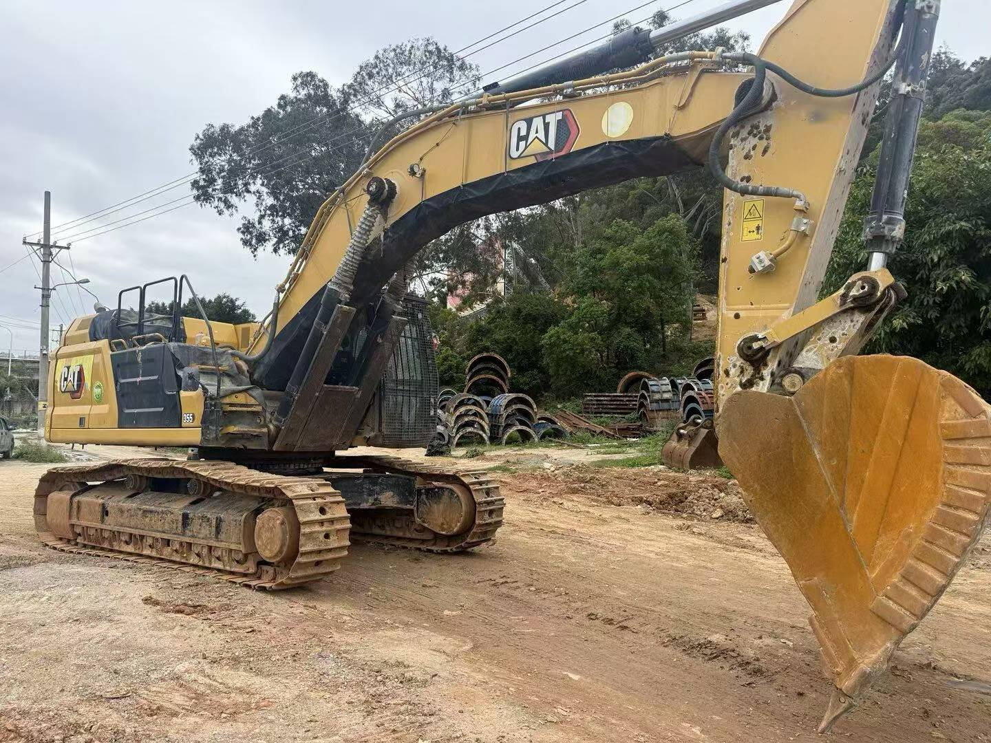 Buy Caterpillar CAT355 Used Excavator / 3 Buy Caterpillar CAT355 Used Excavator / 3