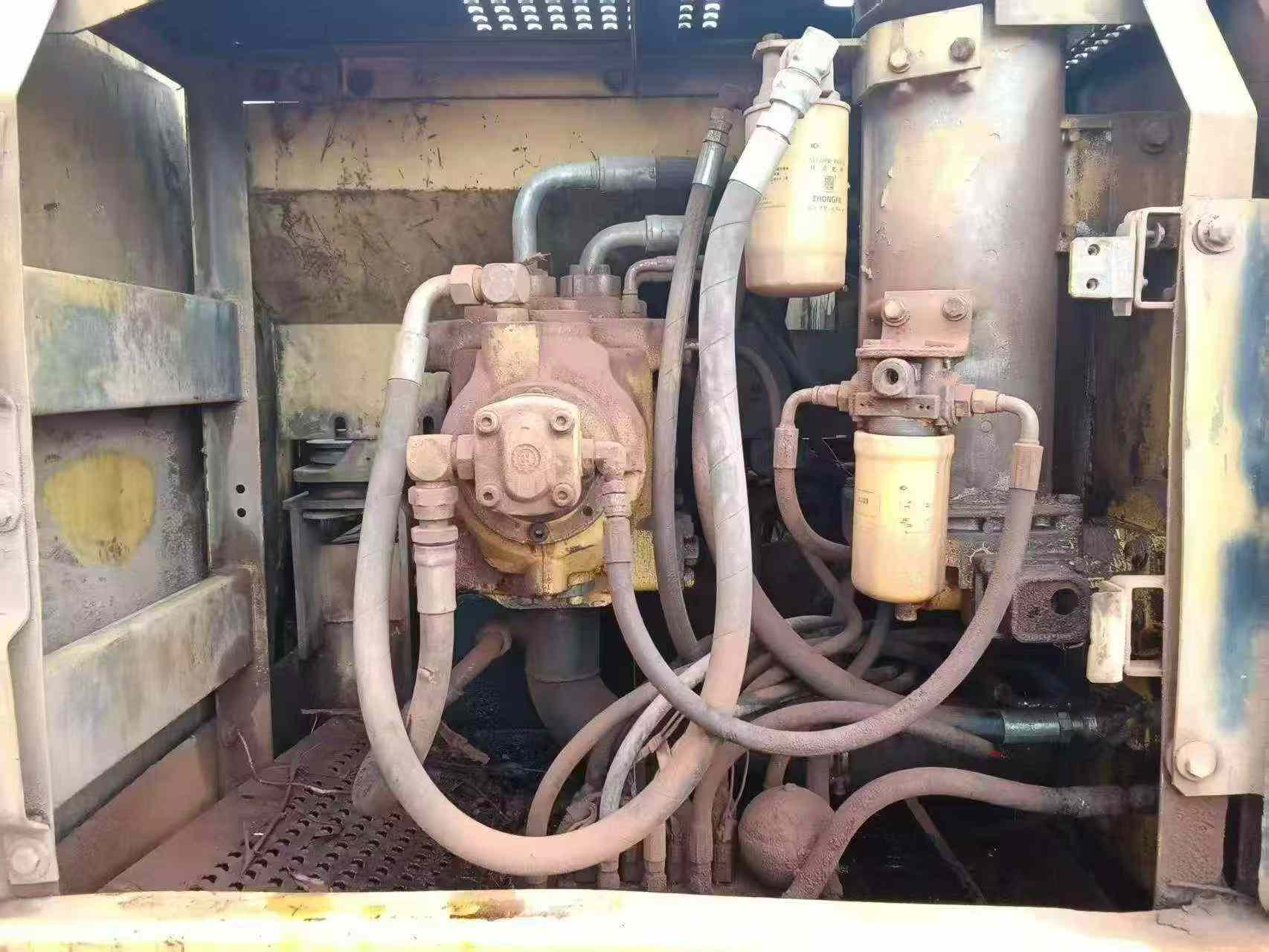 Buy Caterpillar 320B Used Excavator / 8