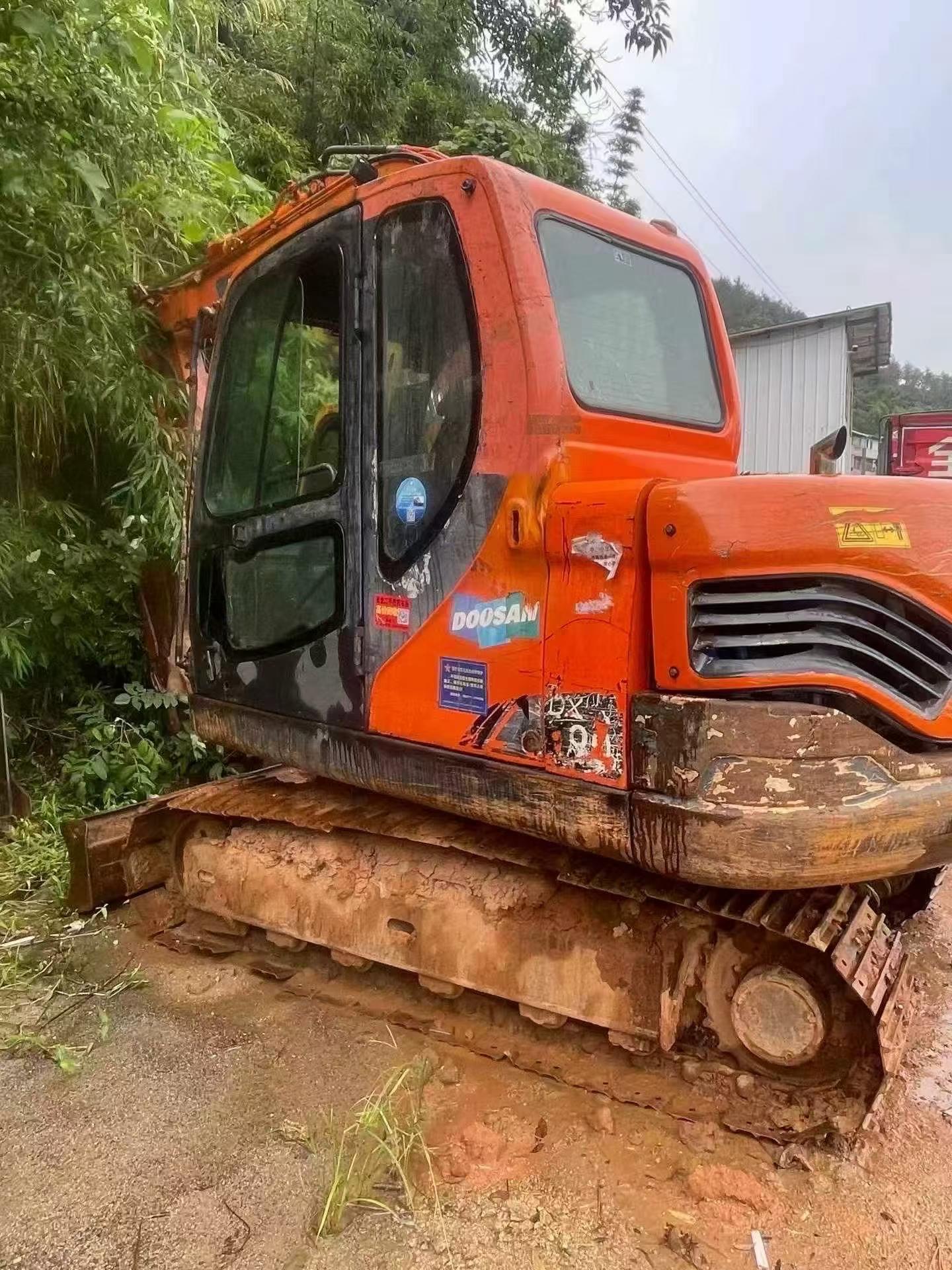 Buy Doosan DX75-10 Used Excavator / 1