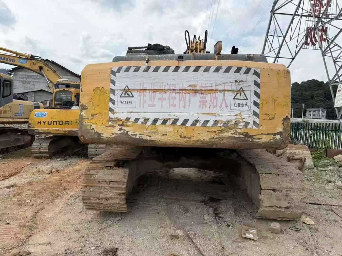 Buy Hyundai R225-7 Used Excavator / 2