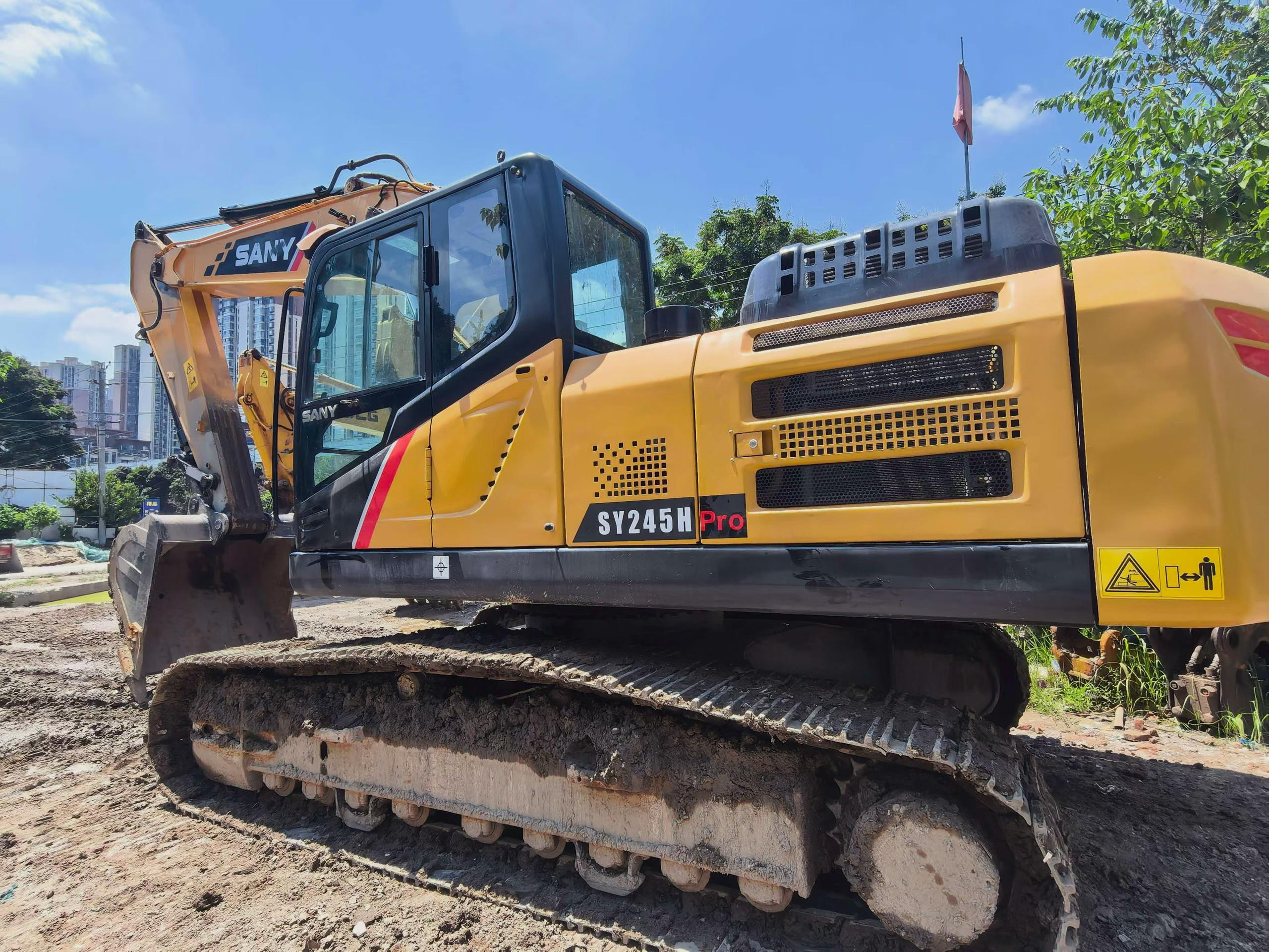 Buy Sany SY245H Used Excavator / 1