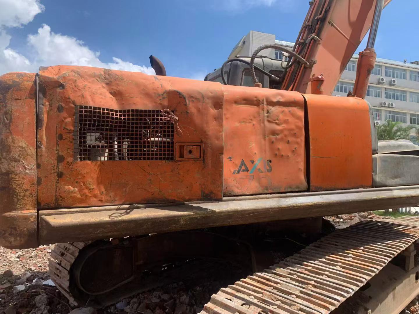 Buy Hitachi EX250-5 Used Excavator / 3