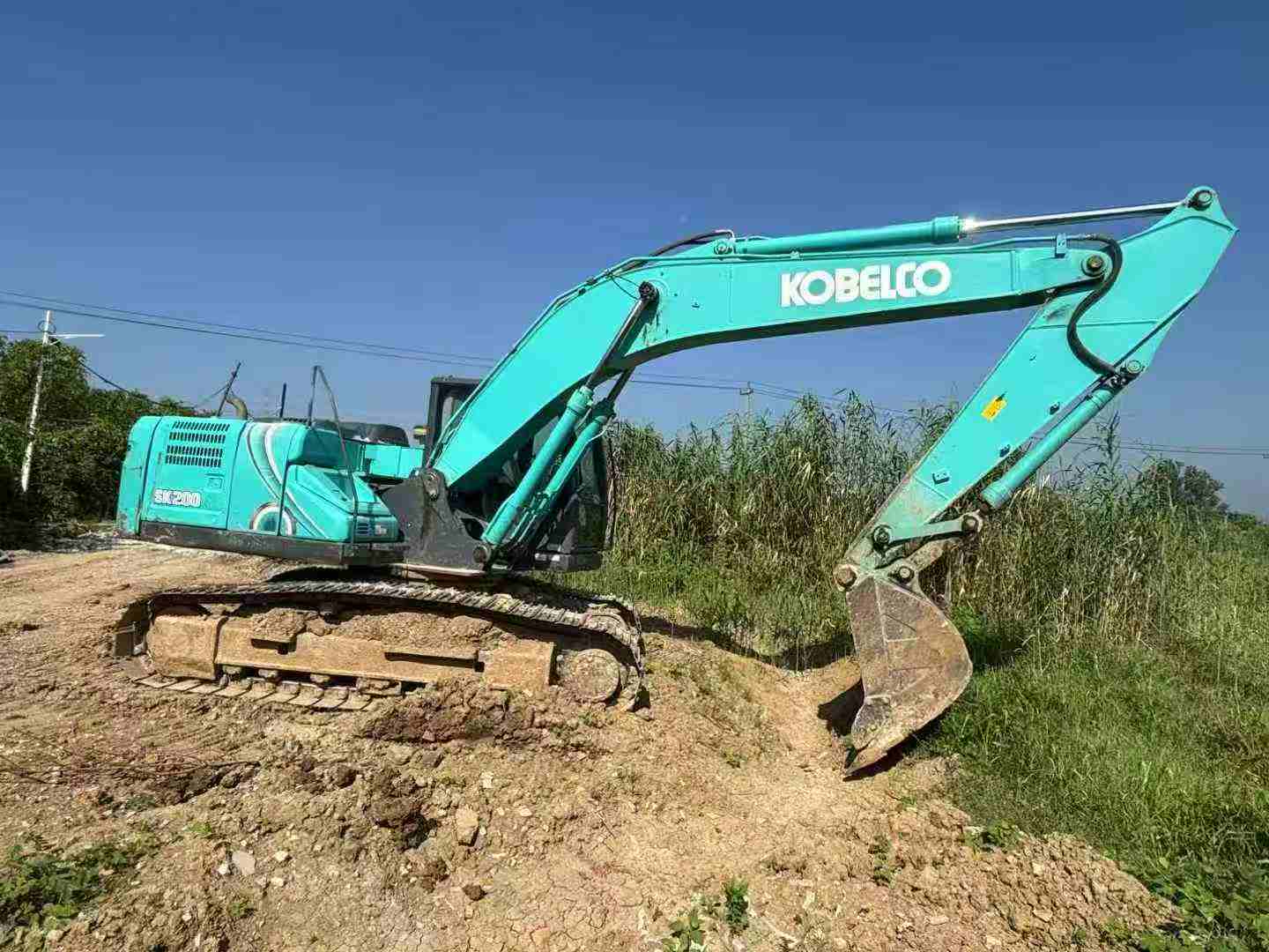Buy Kobelco SK200 Used Excavator / 2