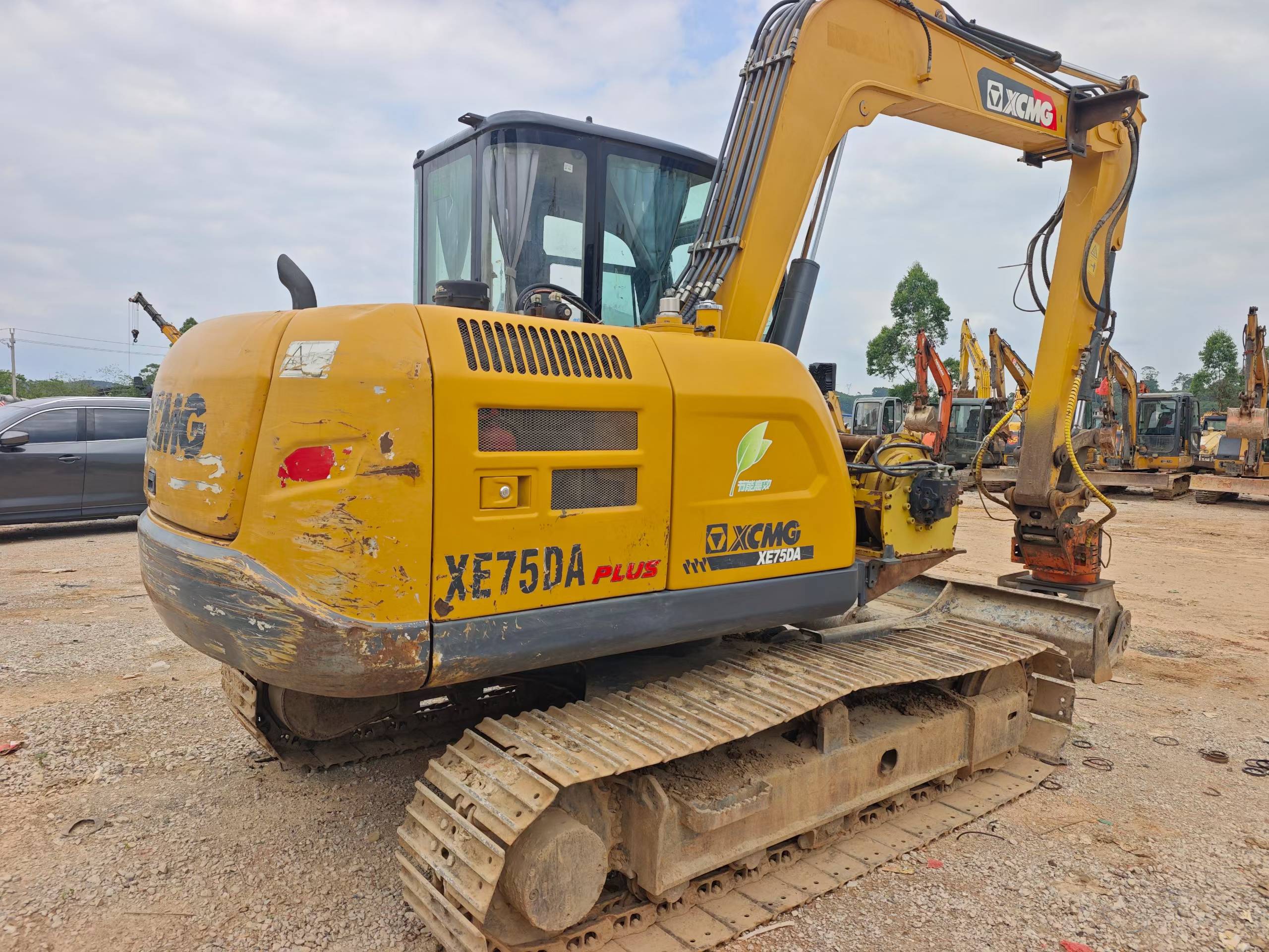 Buy XCMG XE75DA Used Excavator / 1