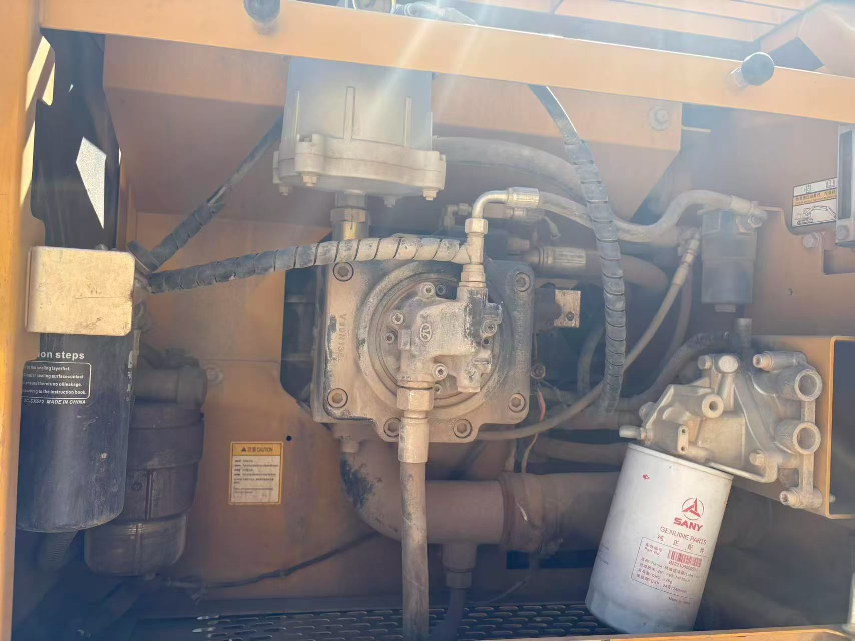 Buy Sany SY205C Used Excavator / 3 Buy Sany SY205C Used Excavator / 3