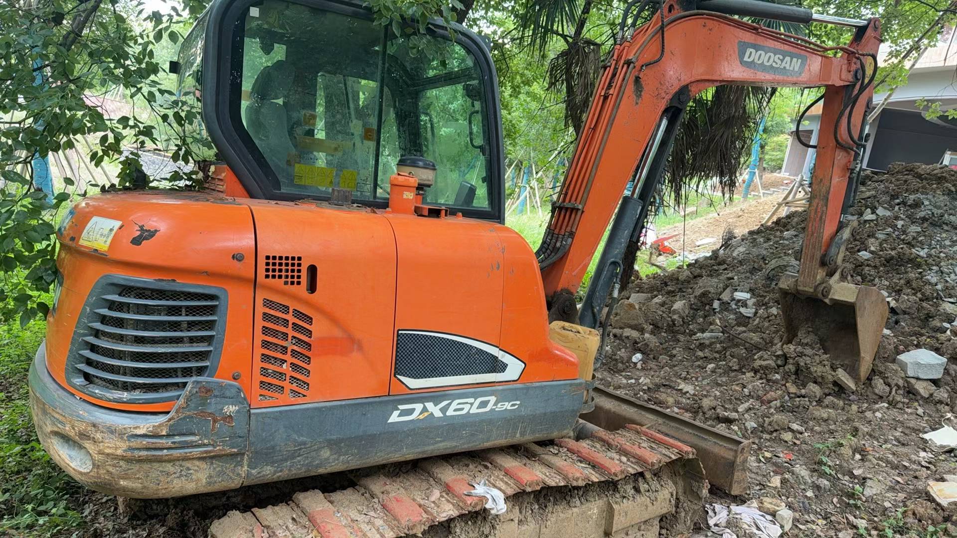 Buy Doosan DH55 Used Excavator / 1
