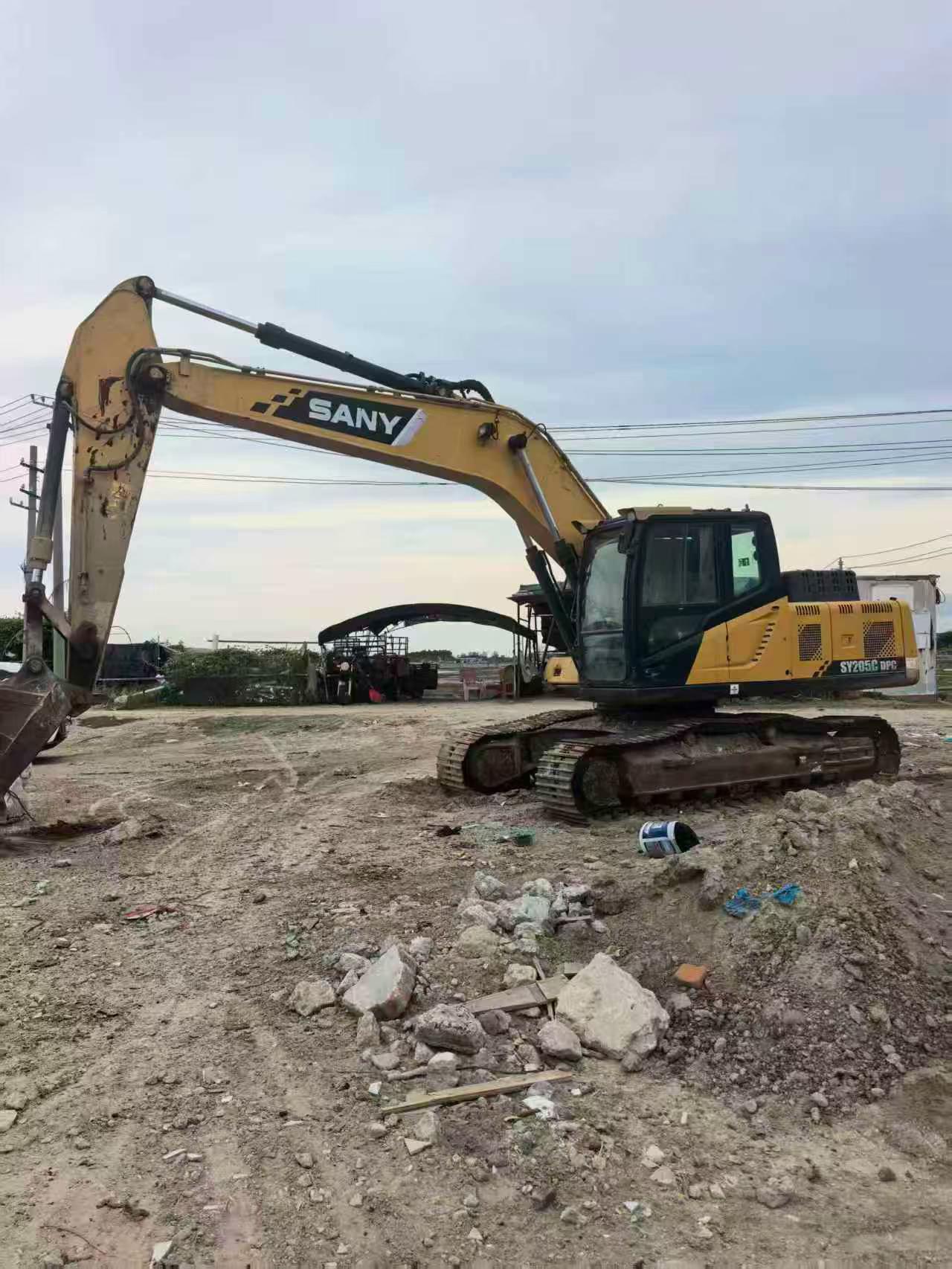 Buy Sany SY205C Used Excavator / 5 Buy Sany SY205C Used Excavator / 5
