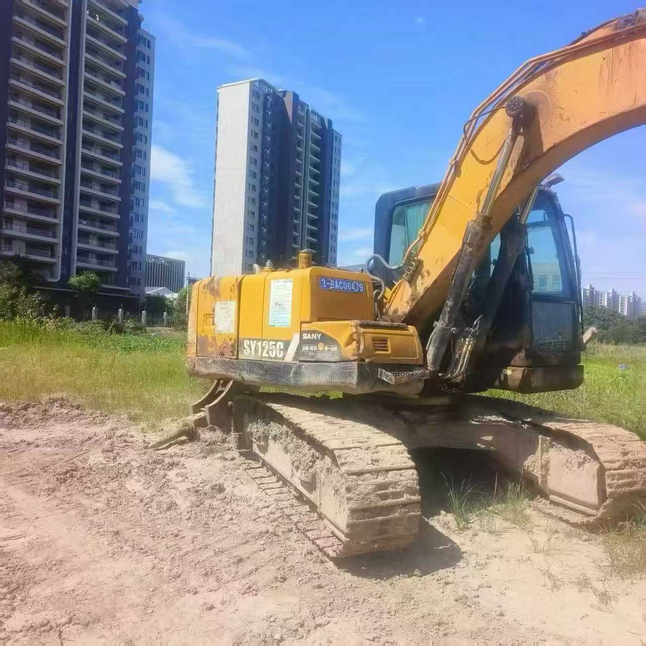 Buy Sany SY125C Used Excavator / 3 Buy Sany SY125C Used Excavator / 3