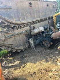 Buy Hitachi EX200 Used Excavator / 3 Buy Hitachi EX200 Used Excavator / 3