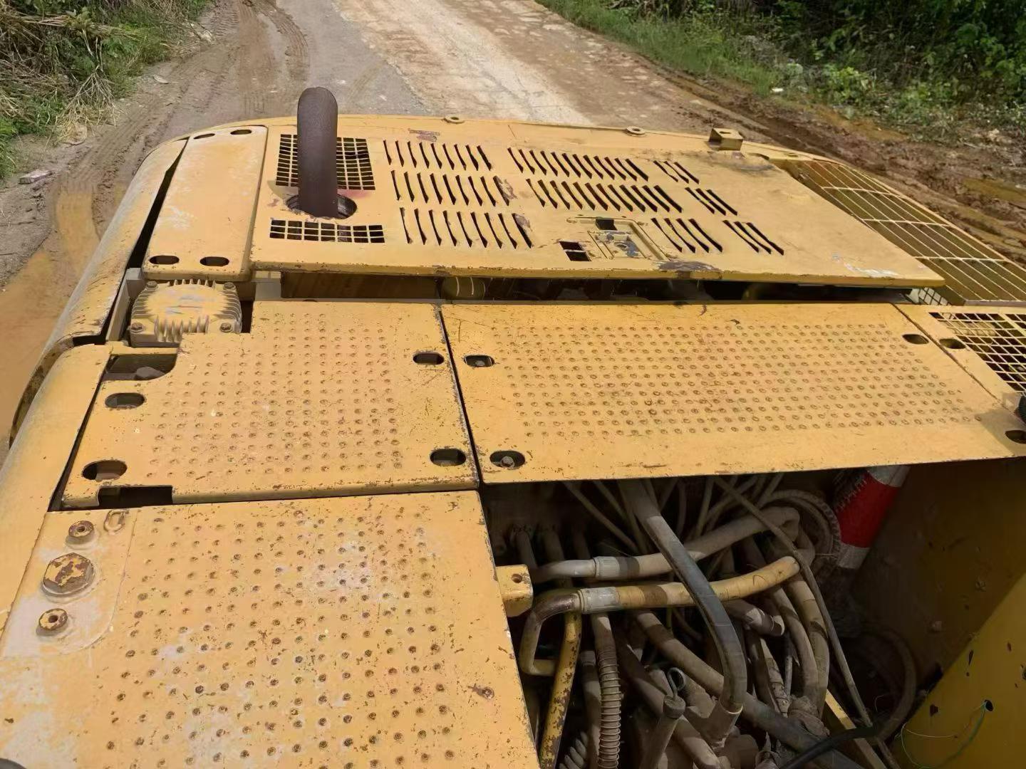 Buy Caterpillar 320C Used Excavator / 8