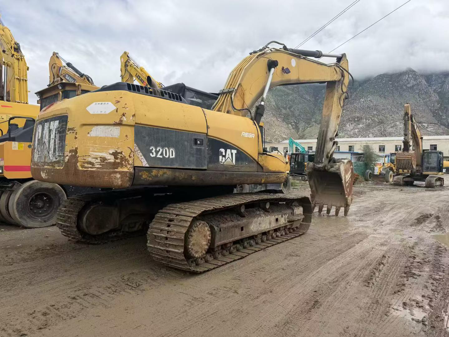 Buy Caterpillar 320D Used Excavator / 3