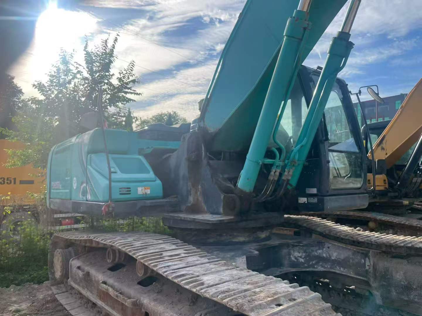 Buy Kobelco SK330-10 Used Excavator / 8