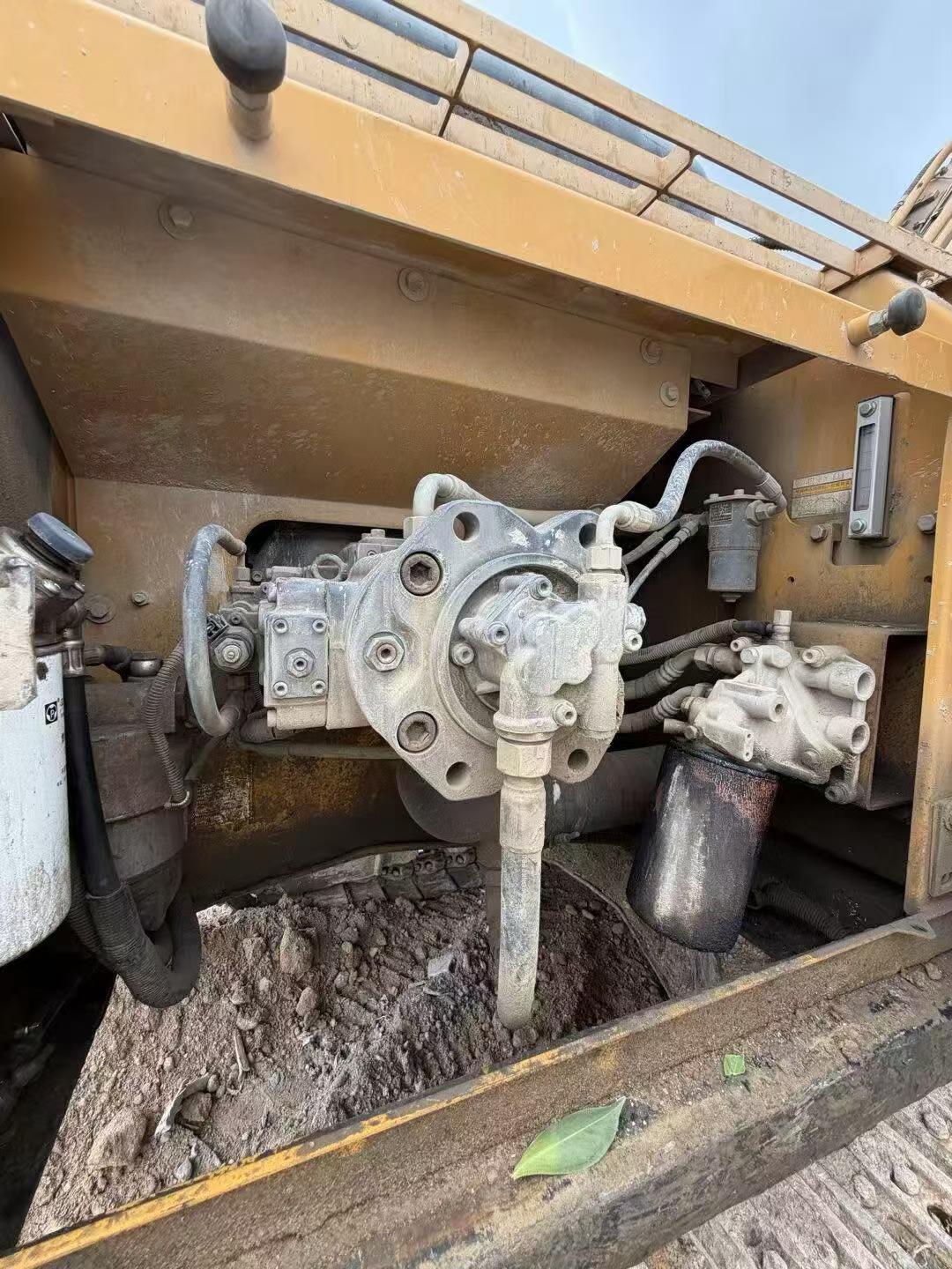Buy Sany SY215C Used Excavator / 3 Buy Sany SY215C Used Excavator / 3