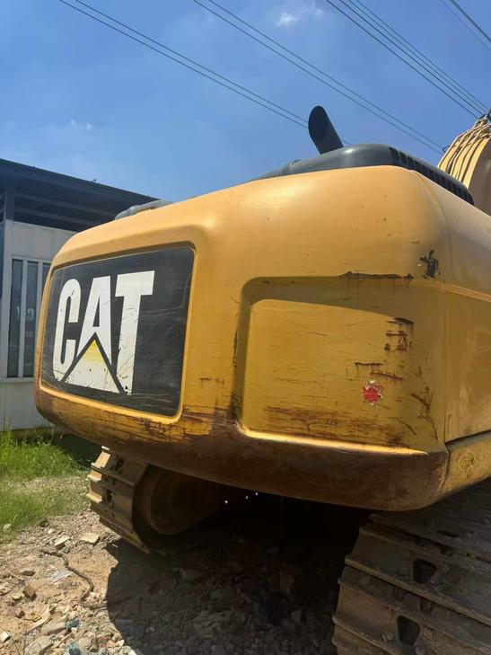 Buy Caterpillar 320D Used Excavator / 1