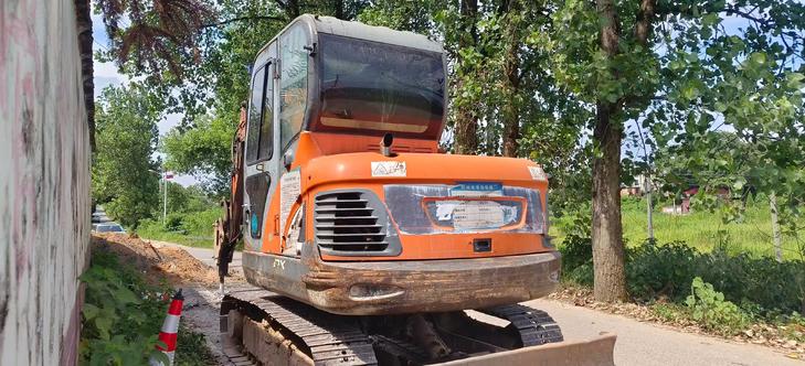 Buy Doosan DH55 Used Excavator / 1