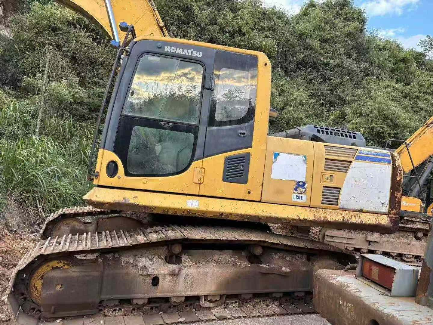 Buy Komatsu PC200-8 Used Excavator / 3 Buy Komatsu PC200-8 Used Excavator / 3