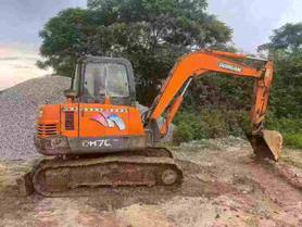 Buy Doosan DH55-7 Used Excavator / 3 Buy Doosan DH55-7 Used Excavator / 3