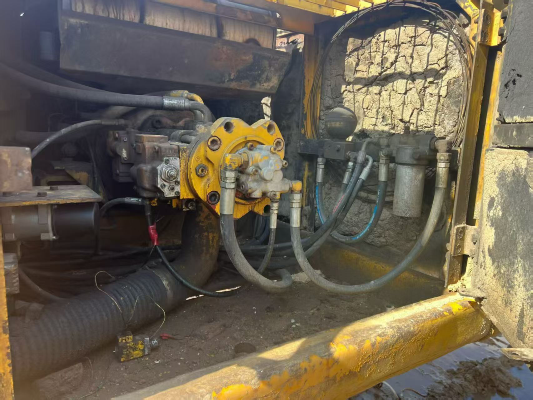 Buy Kato Used Excavator / 2 Buy Kato Used Excavator / 2