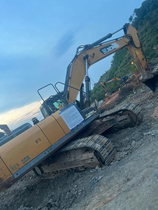 Buy XCMG XE370 Used Excavator / 1