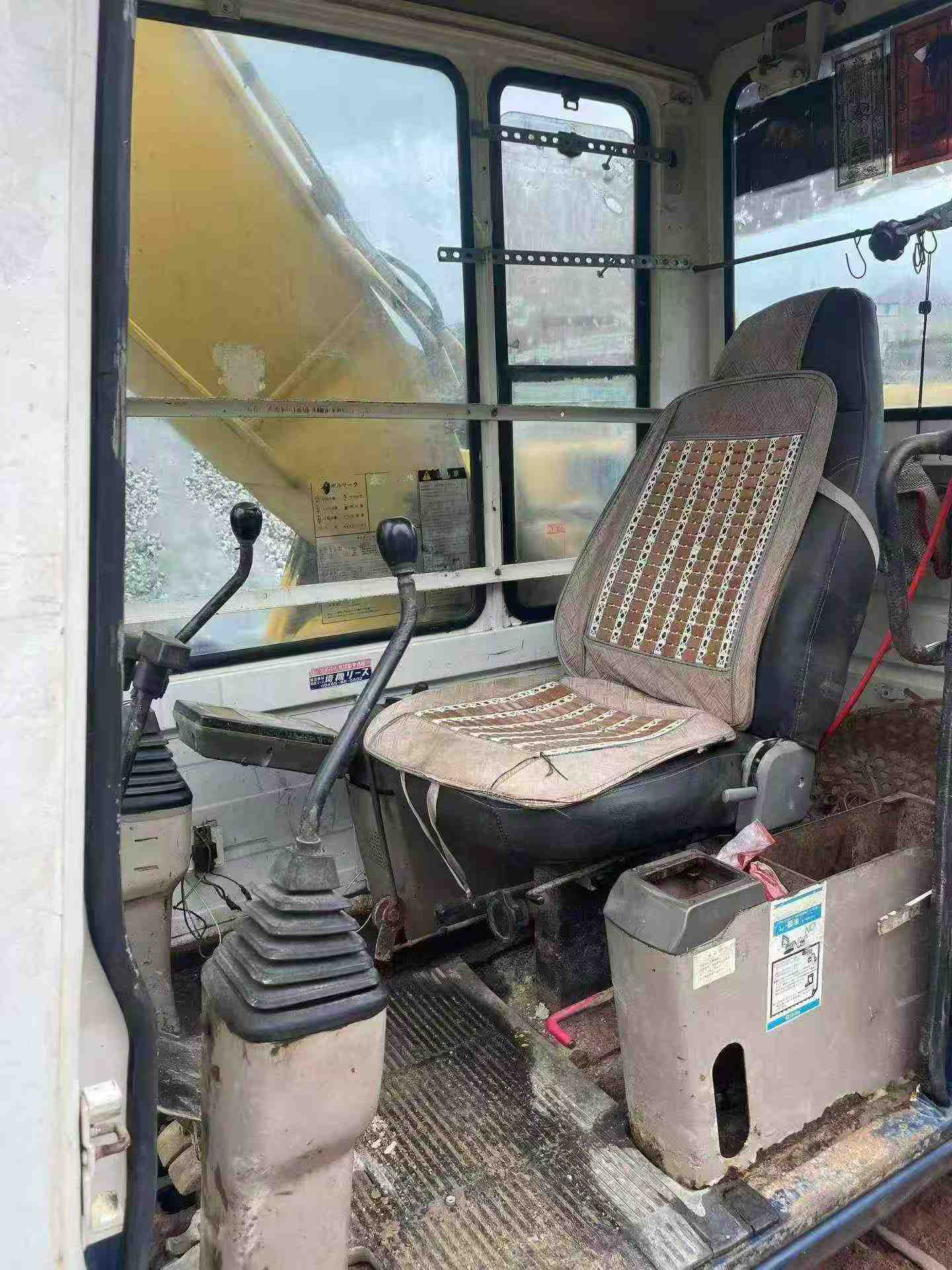 Buy Komatsu PC200-5 Used Excavator / 7