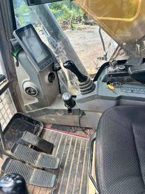 Buy XCMG XE335C Used Excavator / 6 Buy XCMG XE335C Used Excavator / 6