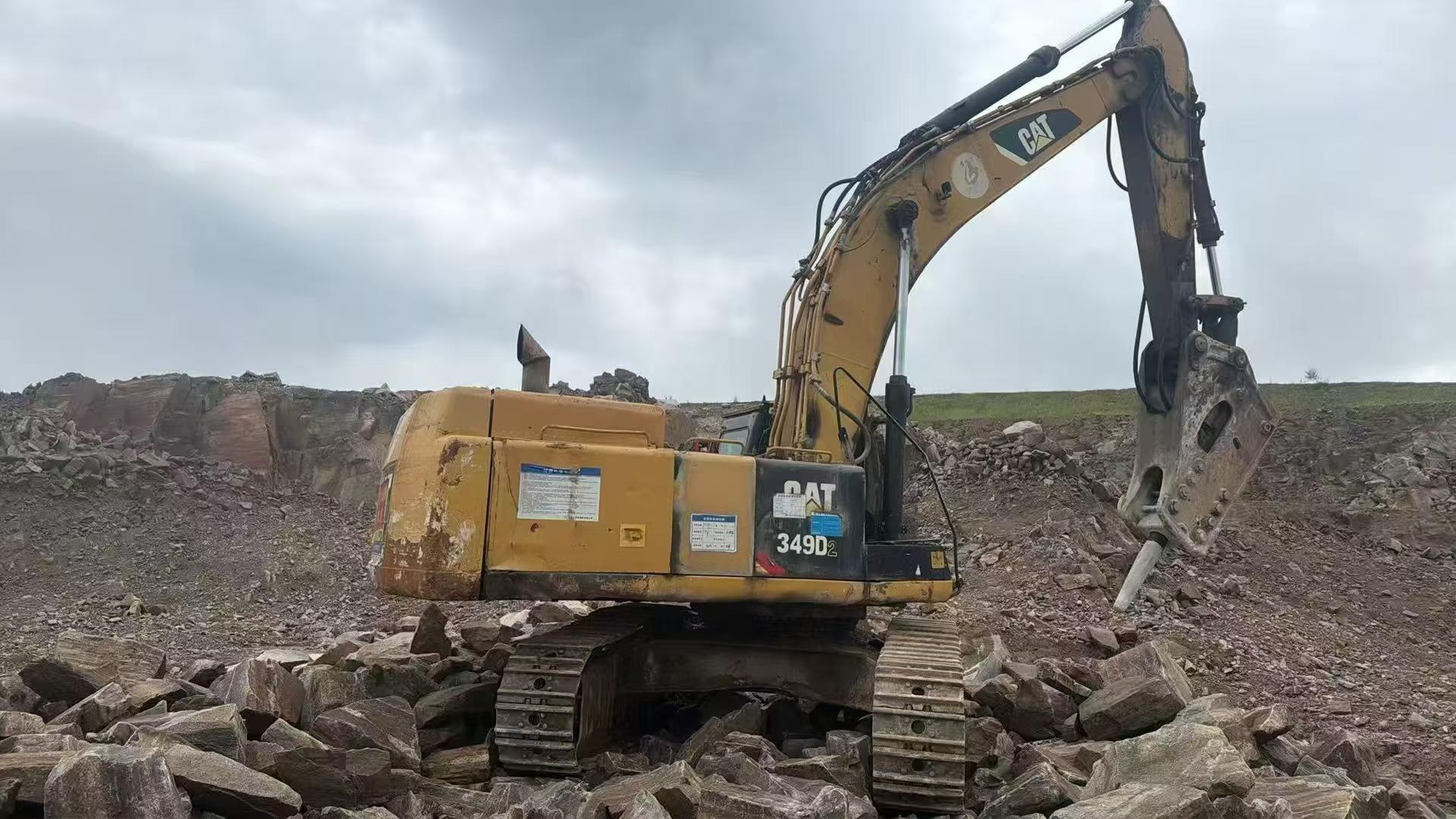Buy Caterpillar 349E Used Excavator / 1