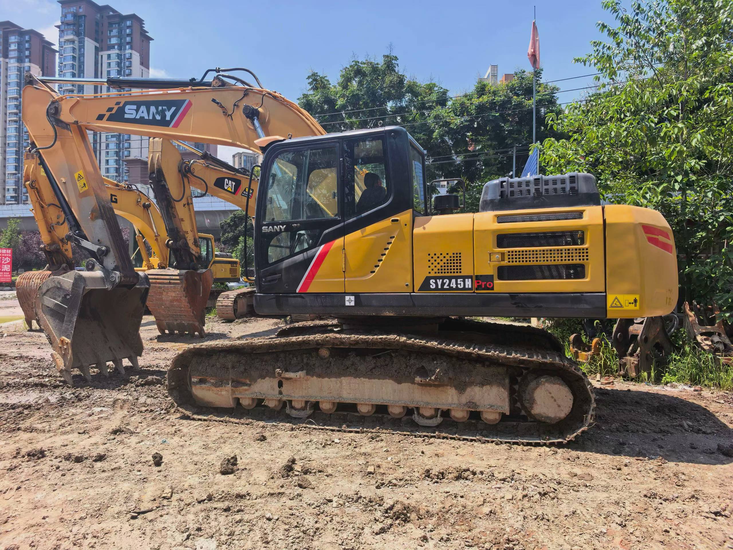 Buy Sany SY245H Used Excavator / 7 Buy Sany SY245H Used Excavator / 7