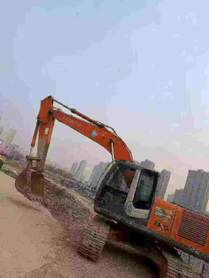 Buy Hitachi EX200-3 Used Excavator / 7 Buy Hitachi EX200-3 Used Excavator / 7