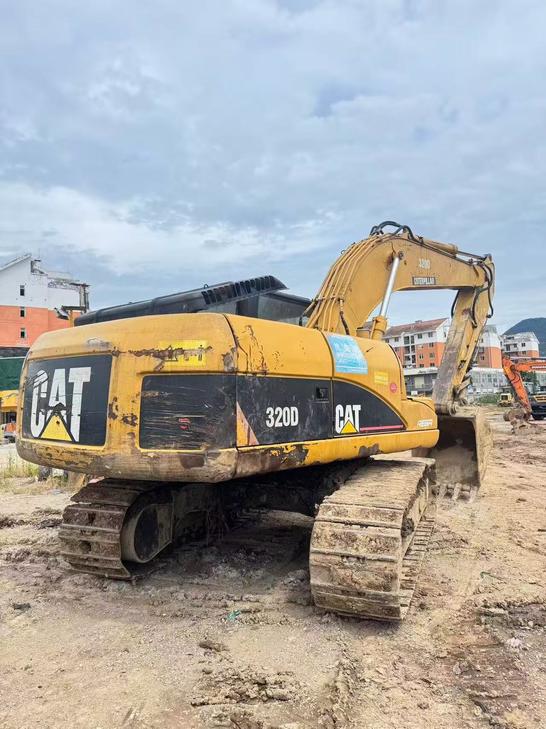 Buy Caterpillar 320D Used Excavator / 1