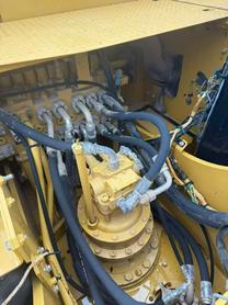 Buy Caterpillar 323 Used Excavator / 4 Buy Caterpillar 323 Used Excavator / 4