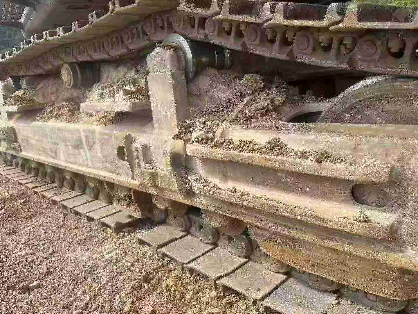 Buy Doosan DX520LC Used Excavator / 4 Buy Doosan DX520LC Used Excavator / 4