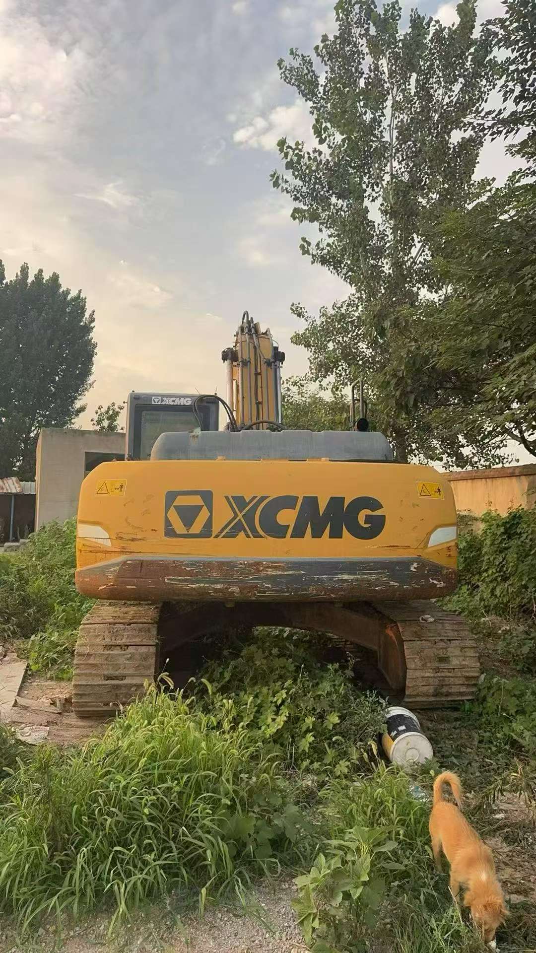 Buy XCMG XE245D Used Excavator / 4 Buy XCMG XE245D Used Excavator / 4