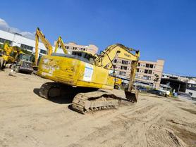Buy Komatsu PC200-7 Used Excavator / 2 Buy Komatsu PC200-7 Used Excavator / 2