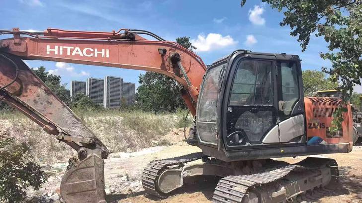Buy Hitachi ZX130-5A Used Excavator / 1
