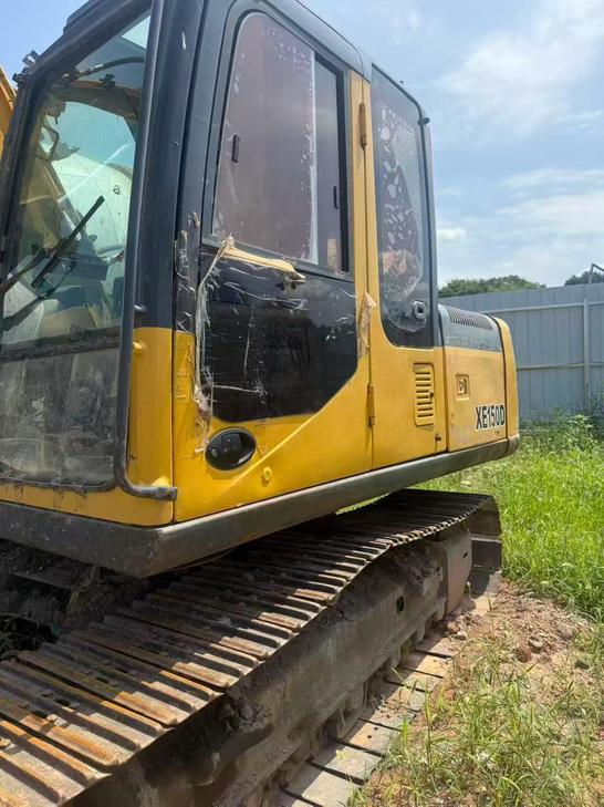 Buy XCMG XE150 Used Excavator / 1