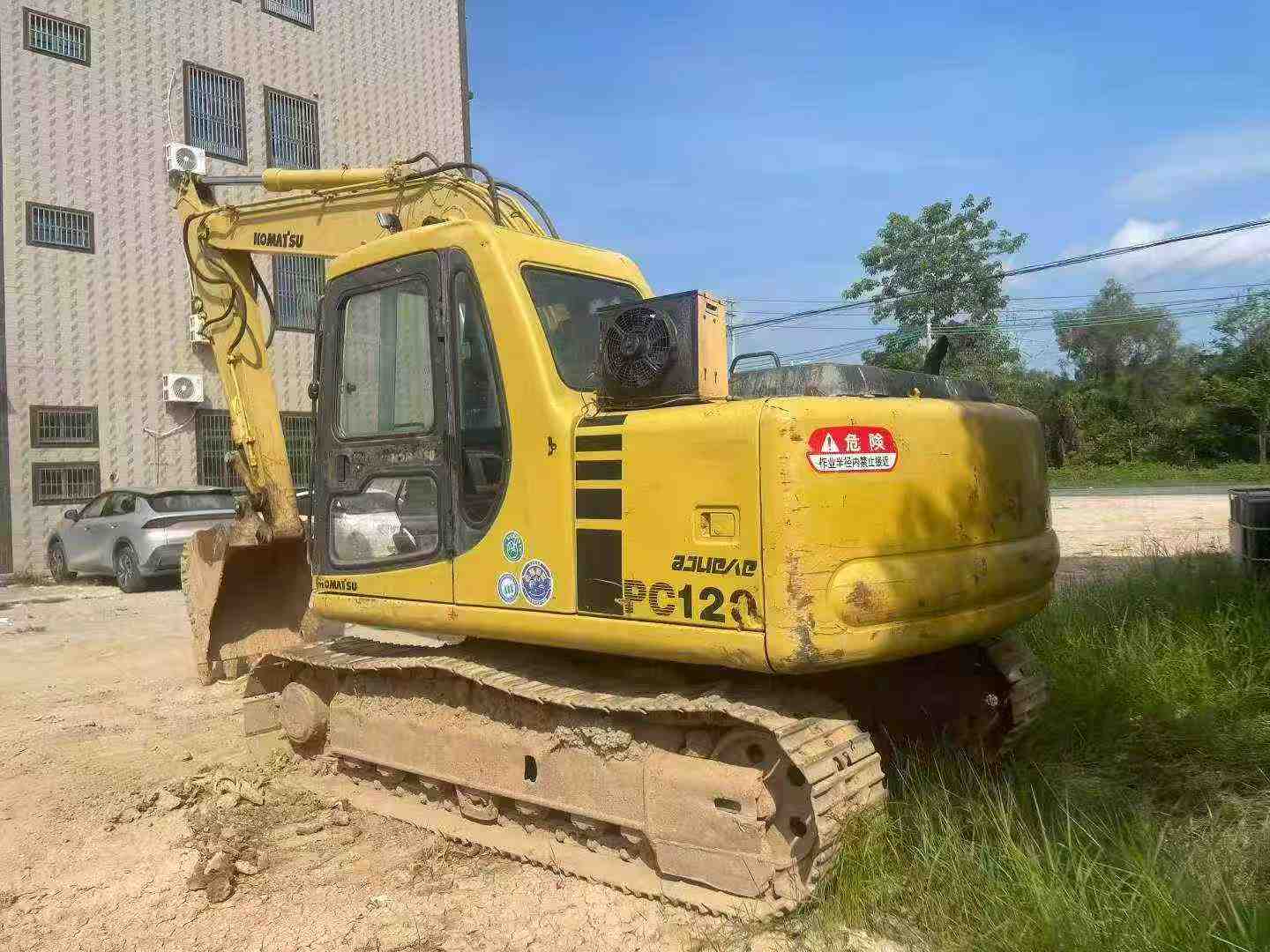 Buy Komatsu PC120-6 Used Excavator / 1