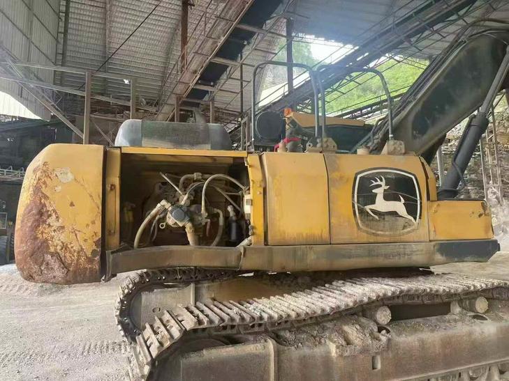 Buy JohnDeere E360 Used Excavator / 1