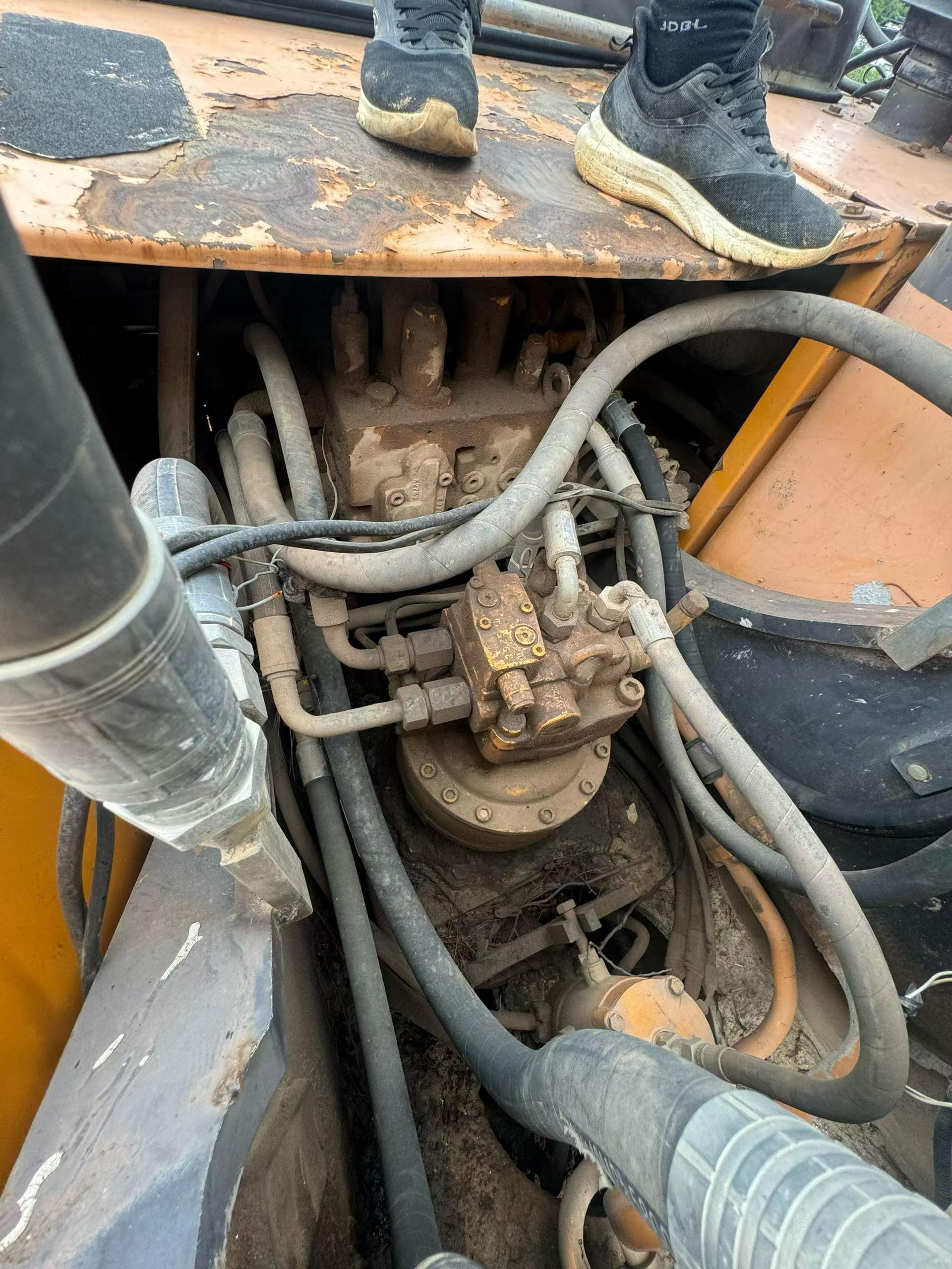 Buy Sany SY215C Used Excavator / 3