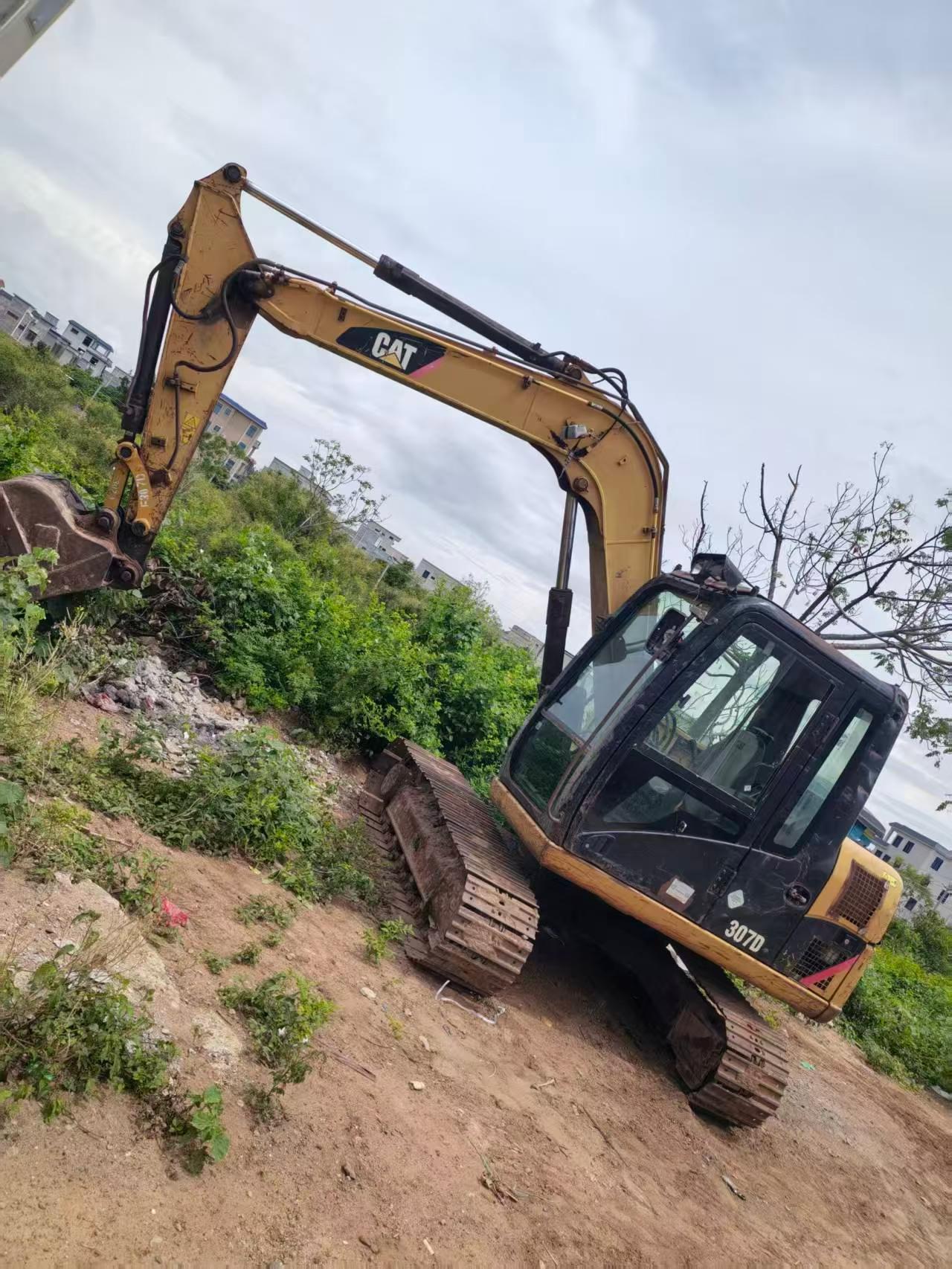 Buy Caterpillar 307B Used Excavator / 2